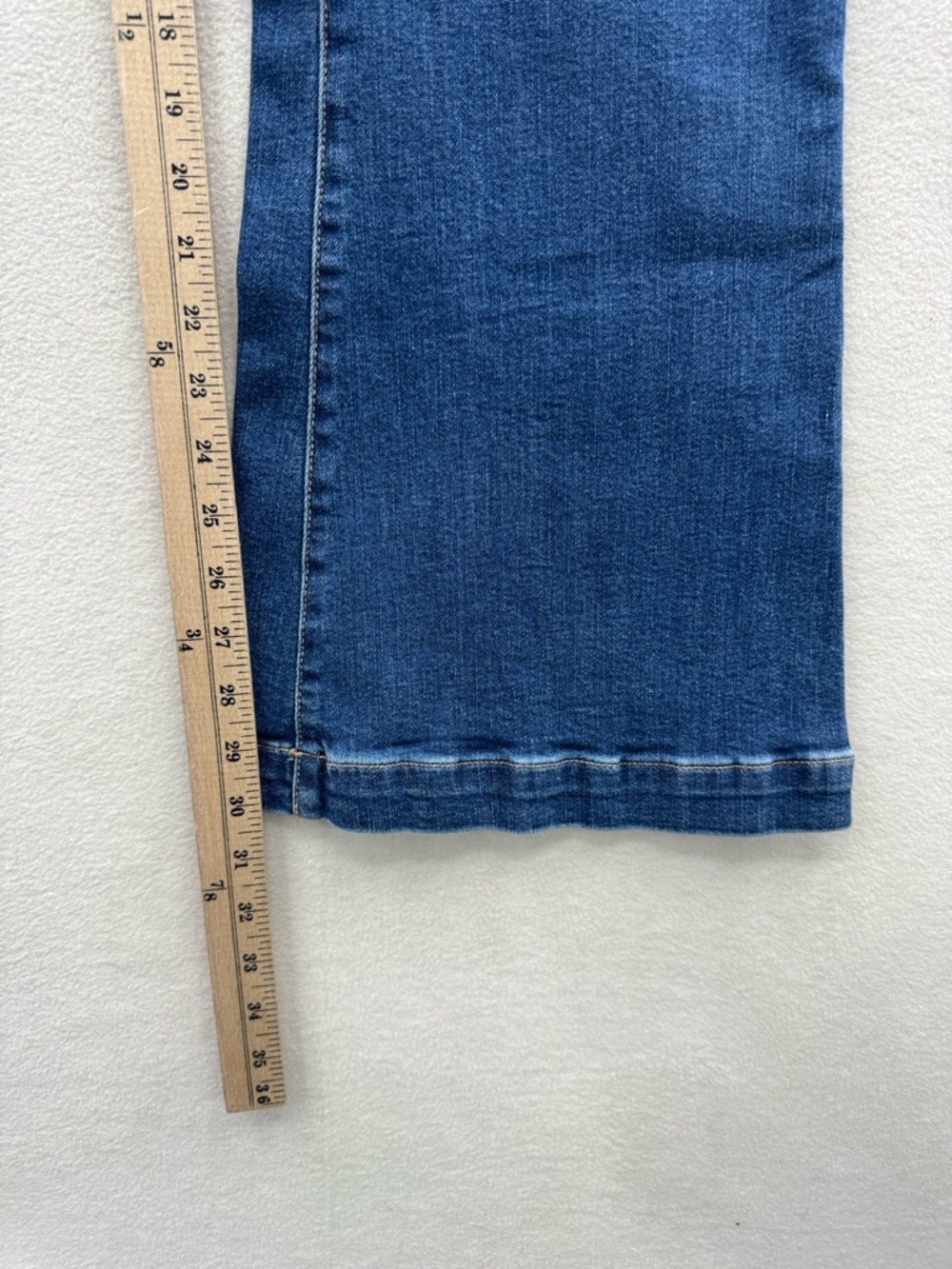 American Eagle Women’s 14 Super High-Rise Flare Jeans NWT - Picture 6 of 10